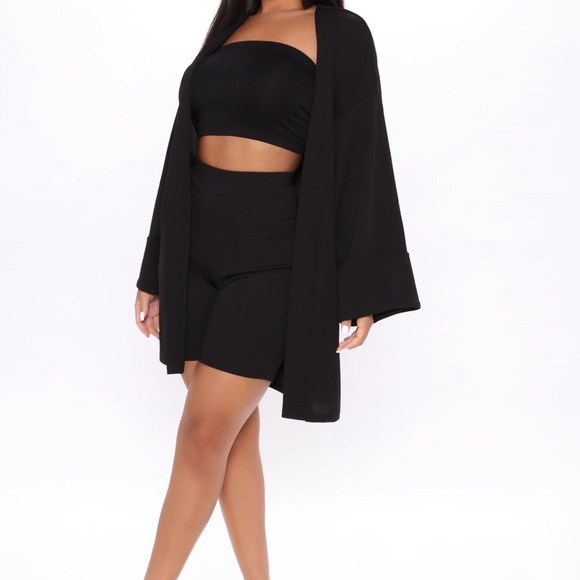 Black 2 piece blazer short set - Picture 3 of 3